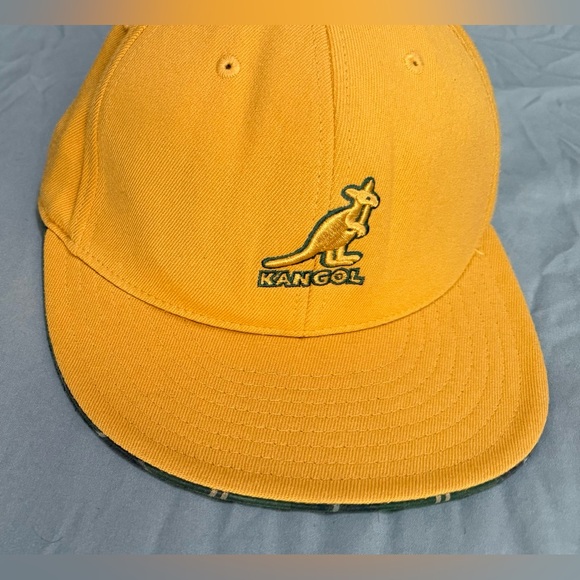 Kangol MUSTAAARD Yellow Plaid Under Bill 6 7/8 - 7 1/4 210 Fitted Hat - Picture 1 of 7